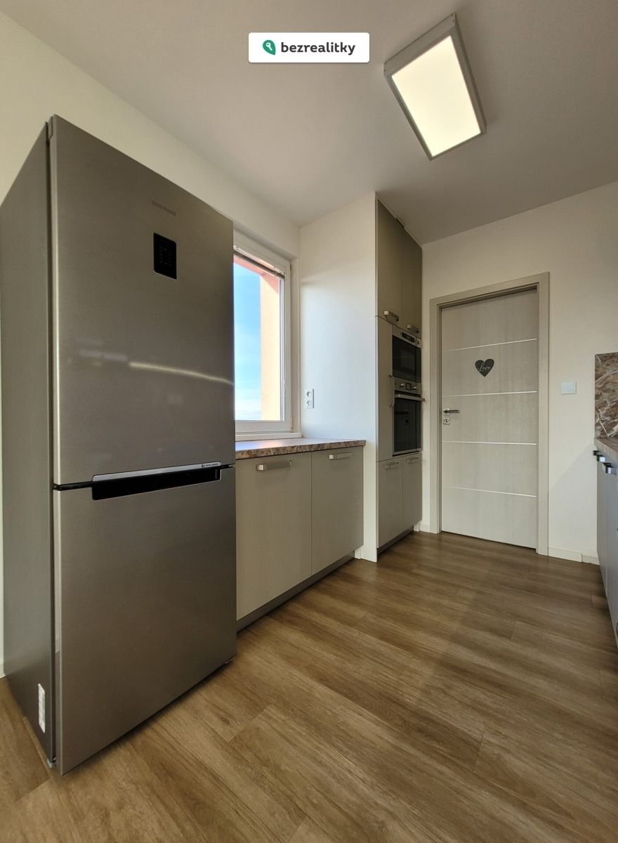 1760034084-rnscqzuyrg-02