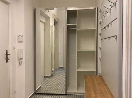 1765917231-vxzpodrfqh-3 | Prodej bytu, 2+1, 70 m²