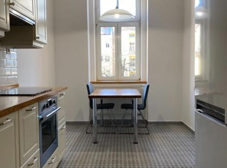 1765917231-wzryqjfatn-4 | Prodej bytu, 2+1, 70 m²