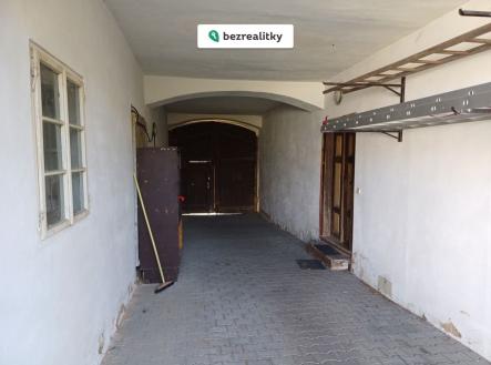 1765969270-bcmhbkfkta-11 | Prodej - dům/vila, 235 m²