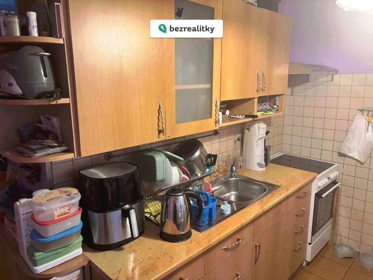 1766255817-uoqorfloxu-kuchyn