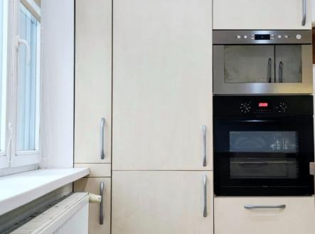 1766476929-vjiqxasuml-1-kuchyn | Prodej bytu, 2+1, 53 m²