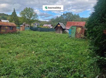 1766561429-zlnduajrie-att-7ui58pgyxg2zxb4ep4sglsoaxrgg4oq9dcylgzpo8c8 | Prodej - pozemek, zahrada, 529 m²