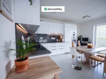 1766877628-oyugveazaj-jidelni-kout2 | Prodej bytu, 3+kk, 97 m²