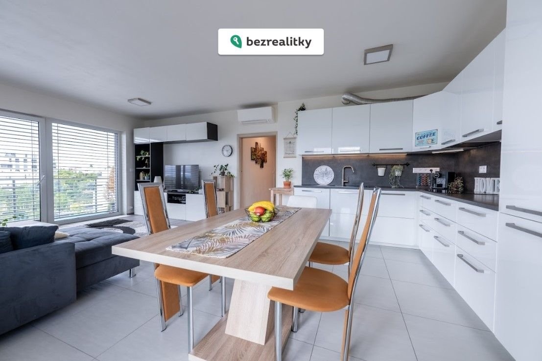 1766877635-lunhlmptbn-jidelni-kout1