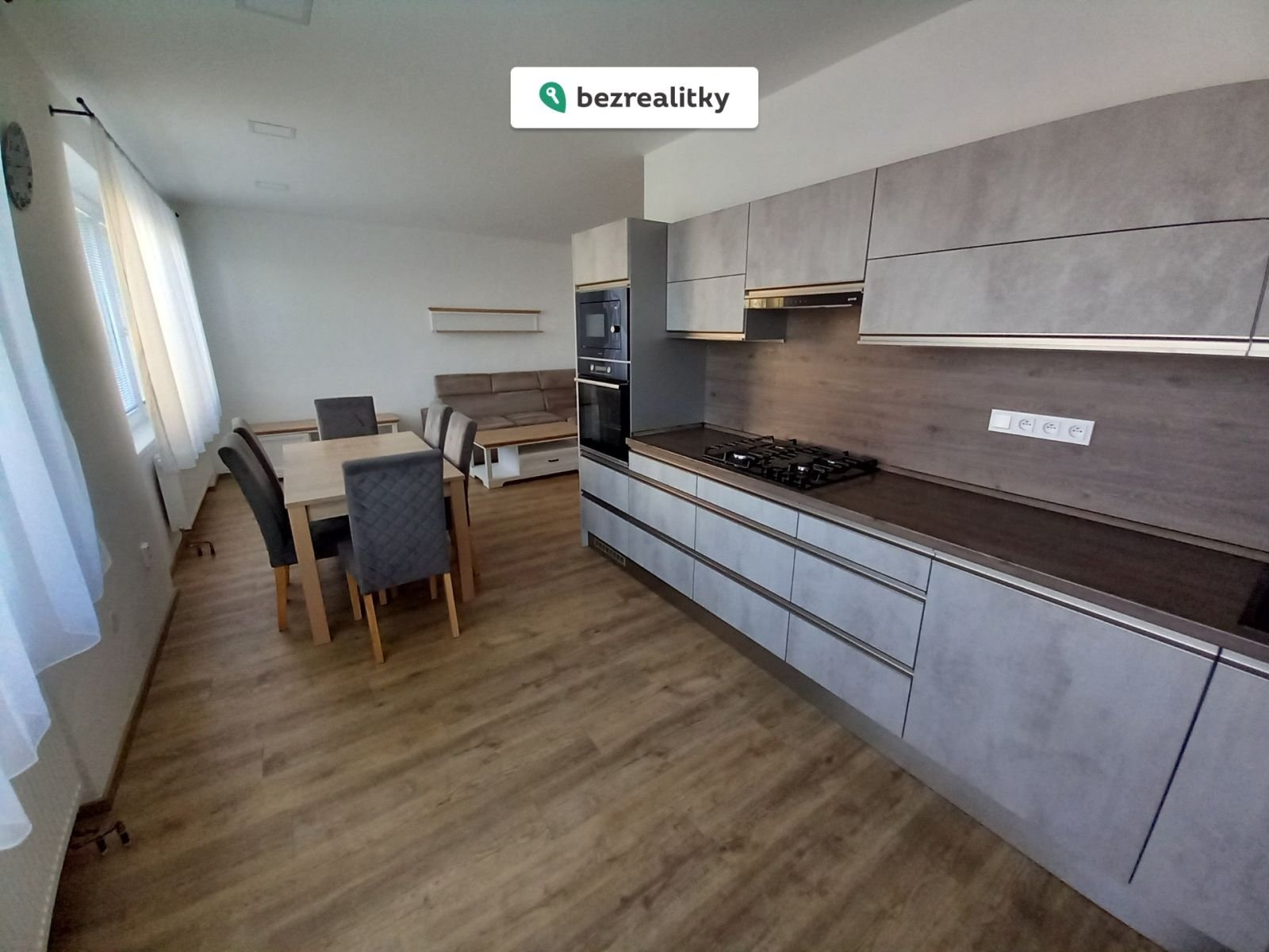 1766951096-pzfiqfipae-20251108-104353