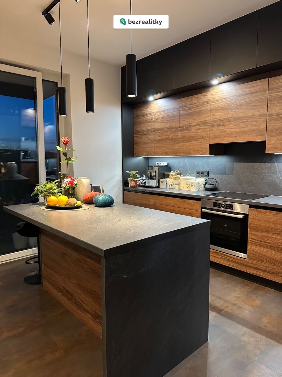 1767015709-kthawsknit-img-5141