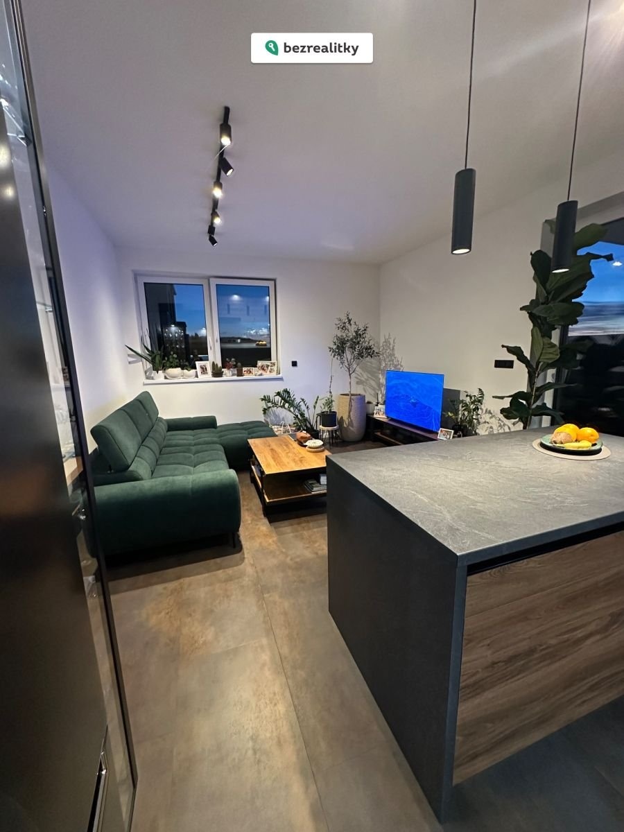 1767015752-kpdipixuvn-img-5159