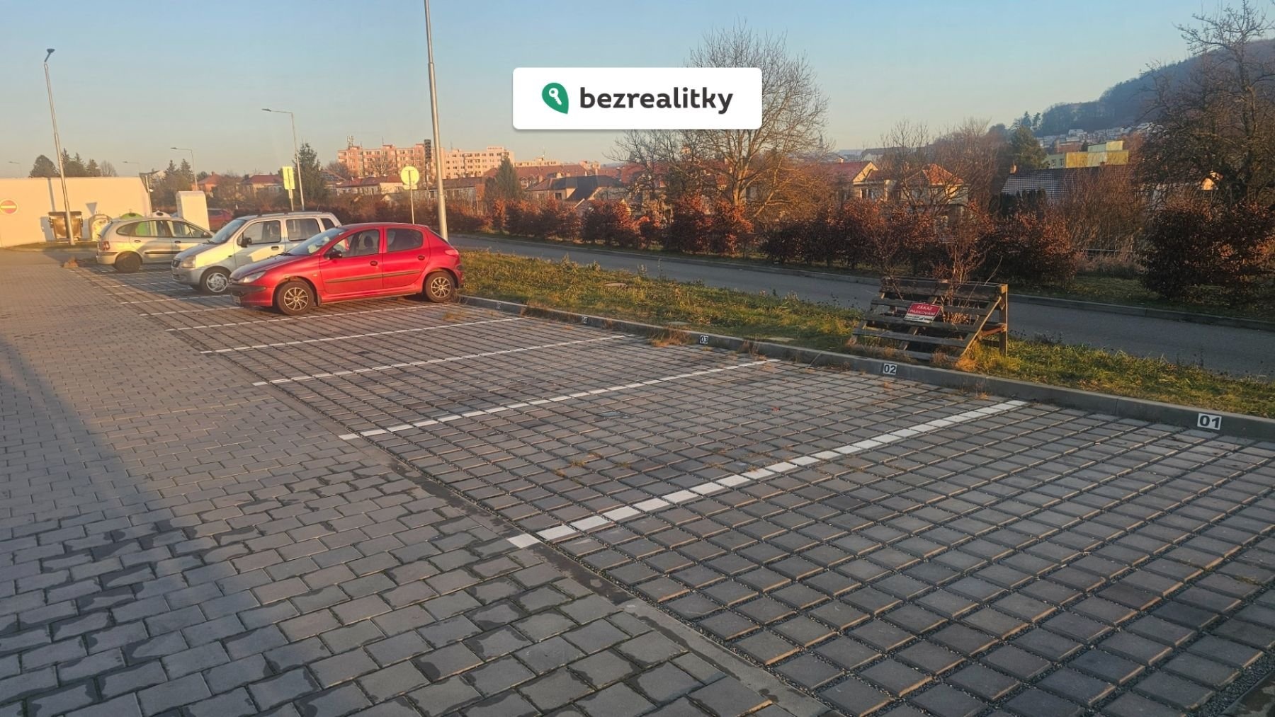 1767107976-udmosvehwm-2