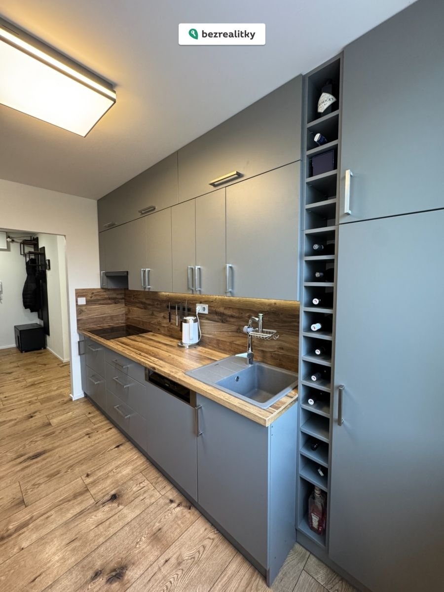 1767521700-lytzvymnbe-img-9310