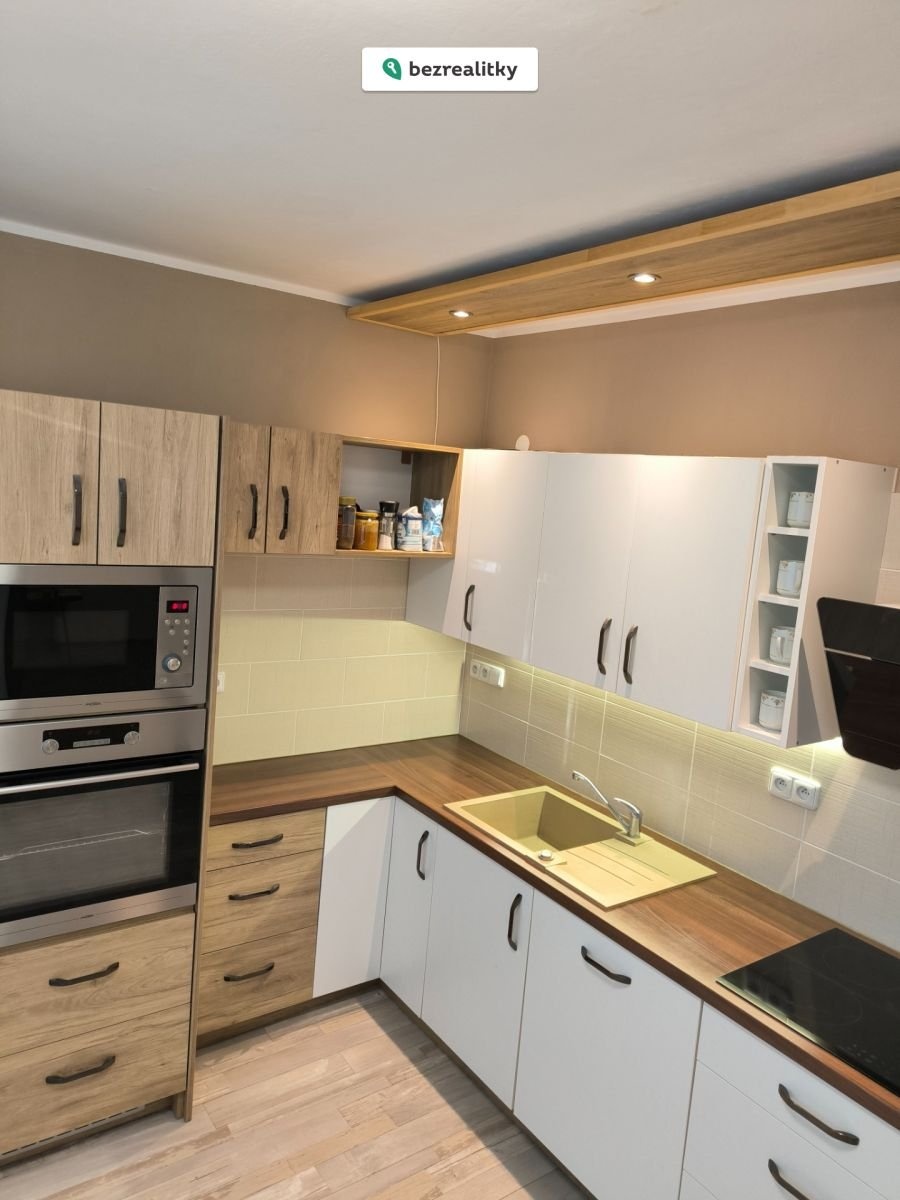 1767565404-vkzevuoyvx-1000025141