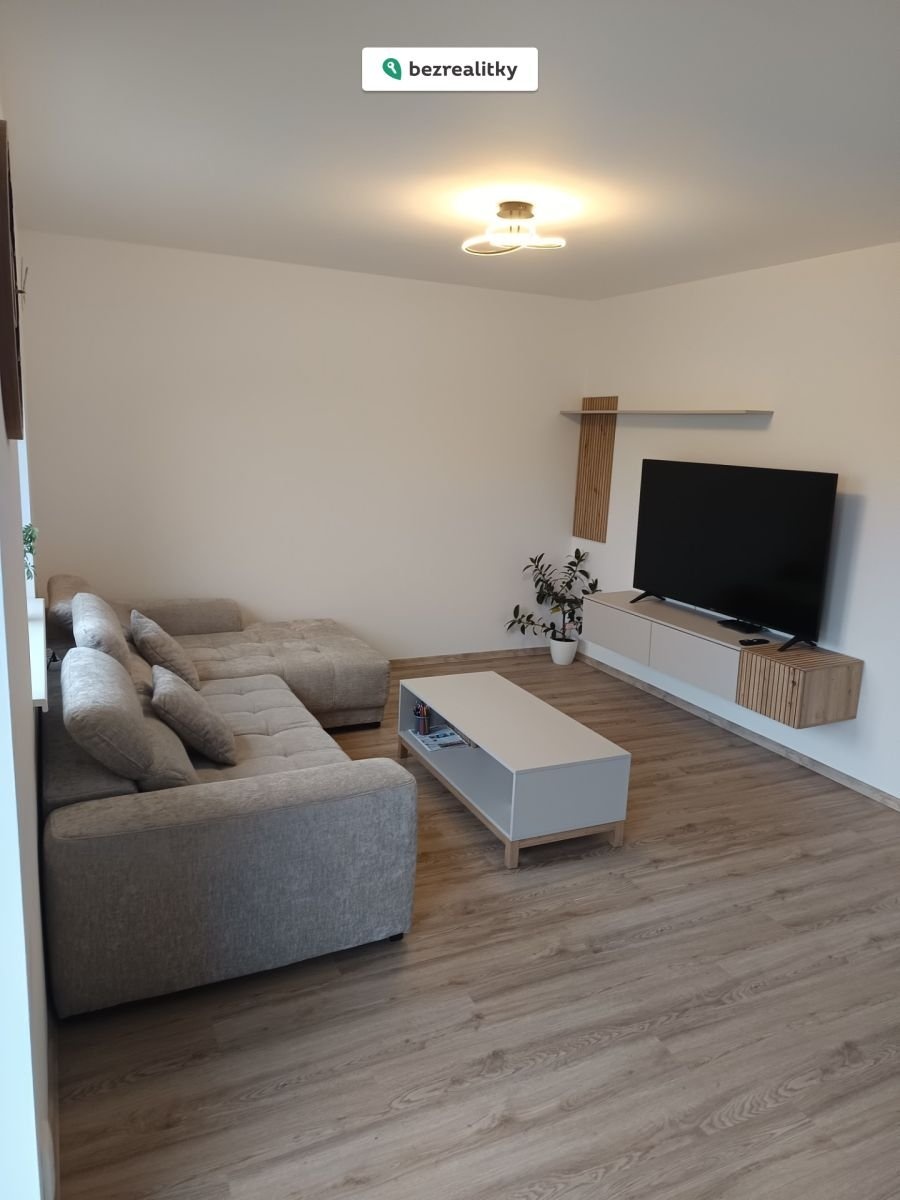 1767622712-muzxnbnndf-1000086810