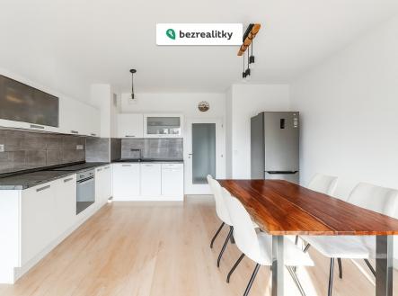 1755007667-hgryrpnnjl-chatgpt-image-aug-12-2c-2025-2c-03-43-30-pm | Prodej bytu, 3+kk, 98 m²