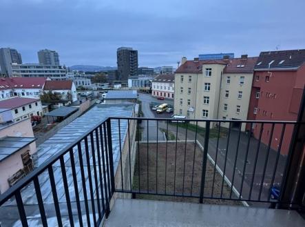 1767793823-uapwpdmdoc-obr-c3-a1zek-whatsapp-2c-2025-11-10-v-08-21-38-93e95b3d | Prodej bytu, 1+kk, 28 m²