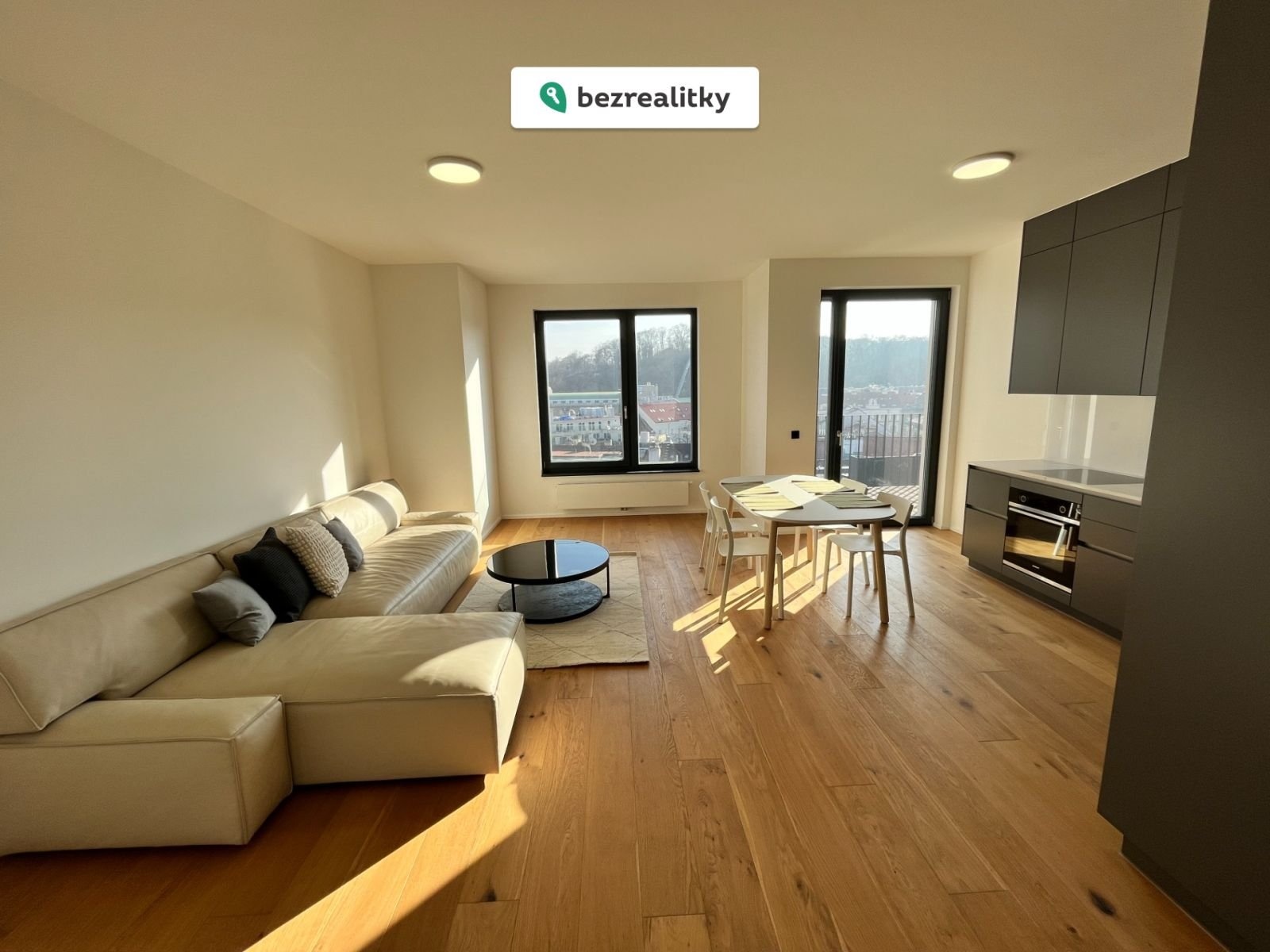 1767964392-wnxqjgfmvy-img-1361