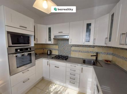 1768079428-nennjdbimk-kuchy-c5-88 | Prodej bytu, 5+1, 93 m²