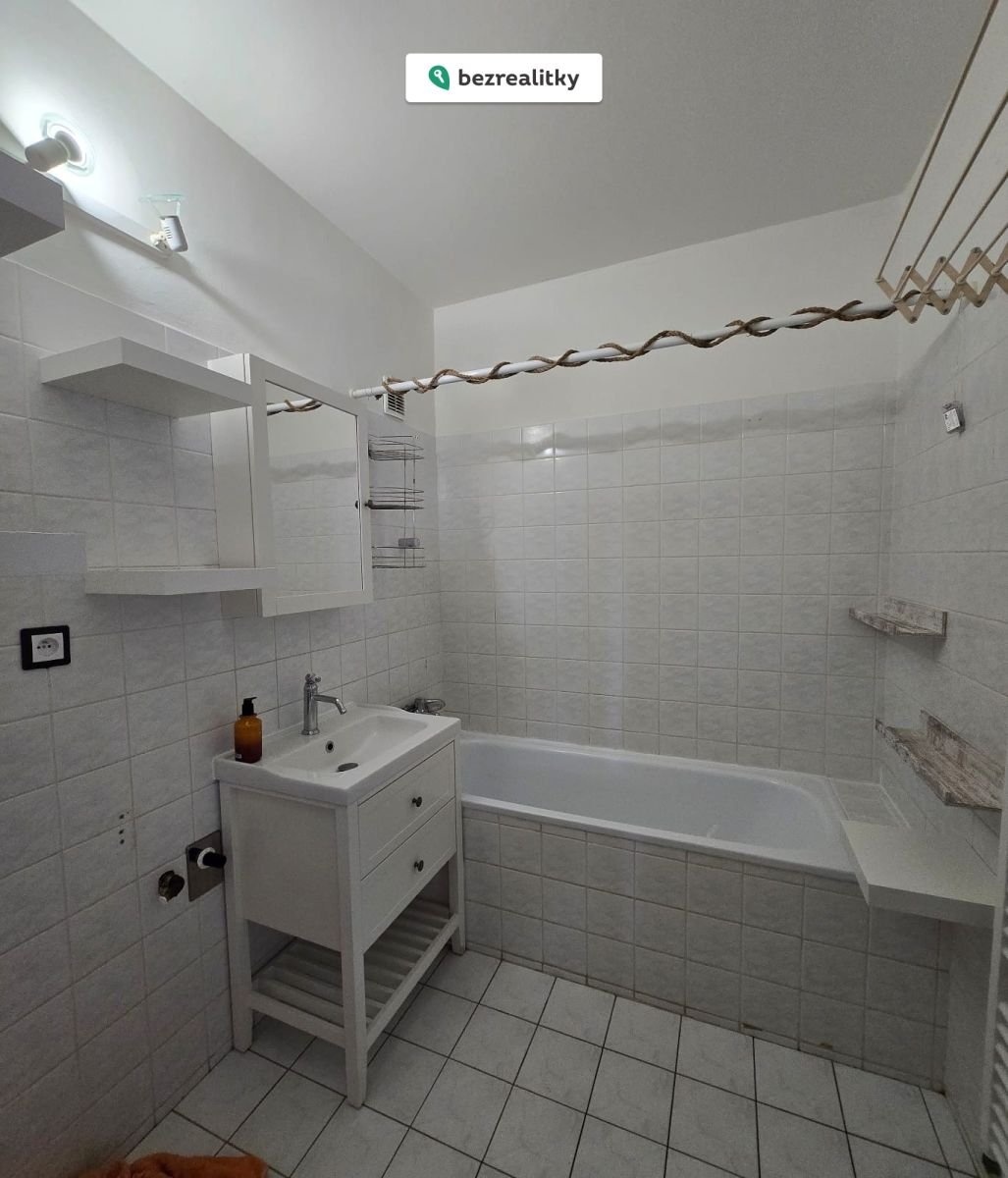 1768468684-hvocgented-handkeho-1