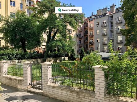 1767949797-jwpebirwfo-byt-kodanska-17 | Prodej bytu, 1+kk, 55 m²