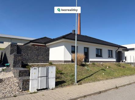 1777735707-qsvzbmrhkg-tempimagexefefo | Prodej - dům/vila, 180 m²