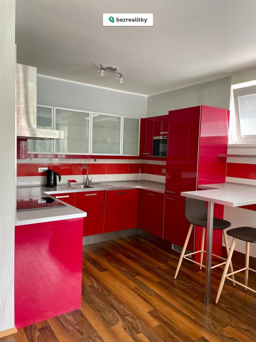 1768489449-vvgqujyuku-img-2344