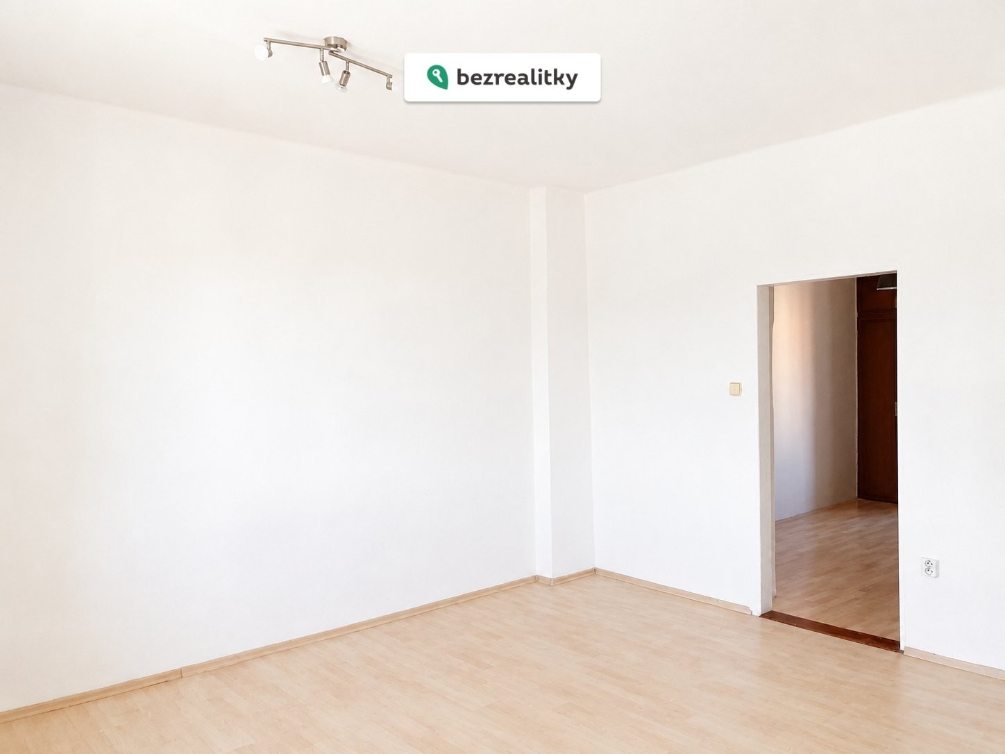 1778863008-a-wide-angle-photo-of-a-simple-empty-interior-room