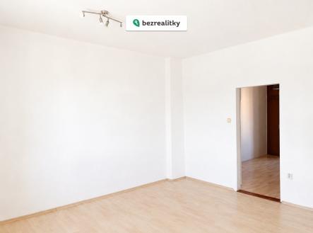 1778863008-a-wide-angle-photo-of-a-simple-empty-interior-room | Prodej bytu, 1+1, 49 m²