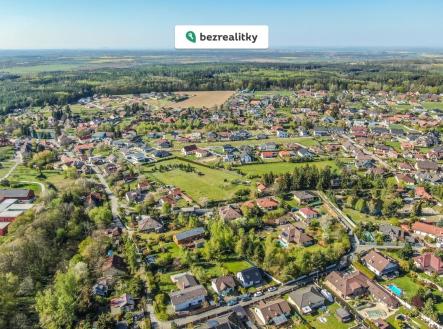 1768905310-ozfxezdzdb-babice-pohled-1 | Prodej - pozemek pro bydlení, 1 091 m²