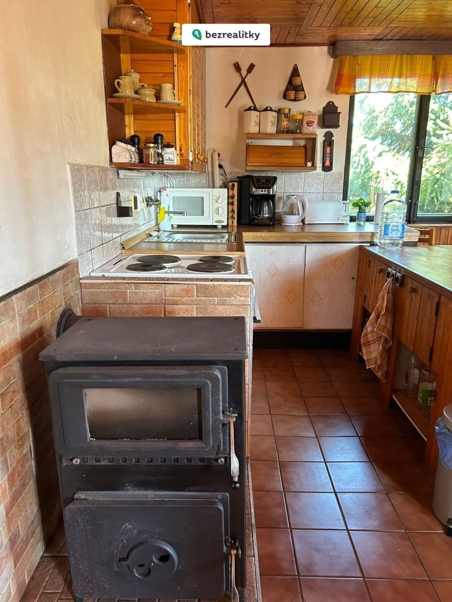 1764083747-qxgsyipqcy-krbov-c3-a1-kamna