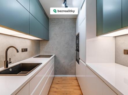 1769293818-ikxaznnxmq-3-kuchyne-cc-8c | Prodej bytu, 2+kk, 44 m²