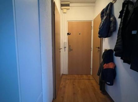 1769422076-uewnqrpkgu-whatsapp-image-2026-01-26-at-10-56-22-281-29 | Prodej bytu, 2+1, 63 m²