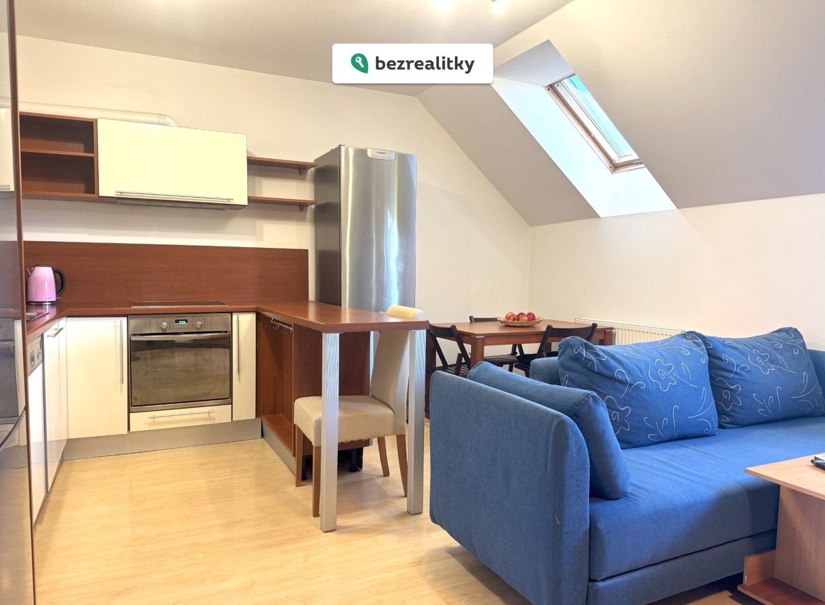 1762618245-oeqizrhwot-4c