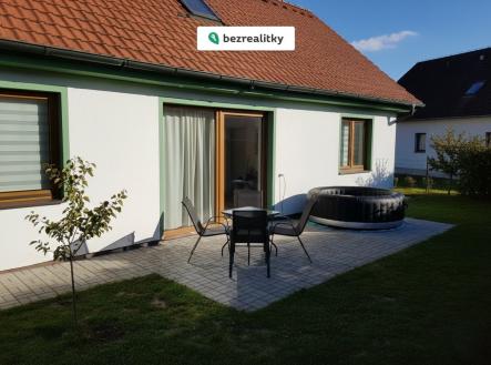 1770124516-gemini-generated-image-se58zse58zse58zs | Prodej - dům/vila, 120 m²