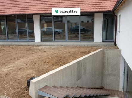 1770117404-kfasnxlrce-file-00000000c95071f4aa9b0481a392caf7 | Prodej - dům/vila, 390 m²