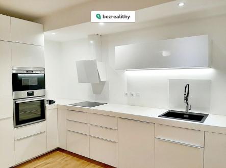 1769532956-hhnizudbmw-kuchyn-03 | Prodej bytu, 3+kk, 84 m²