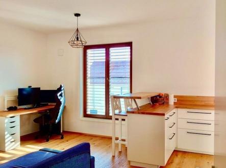 1774370735-vejkcwyhpu-39cb75fb-6fc6-4dab-acee-2ab0a057d474-1-105-c | Prodej bytu, 3+kk, 86 m²