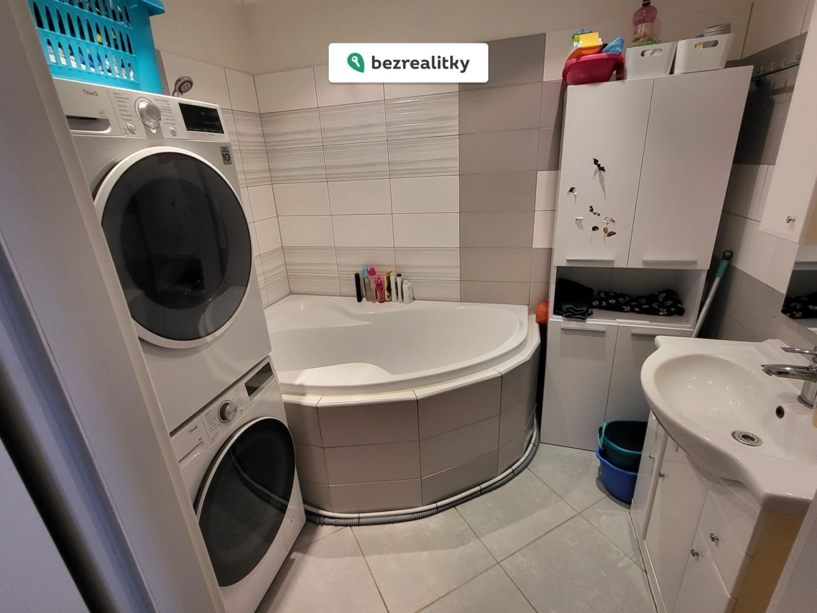 1770749654-fxupdwwxno-20260107-123626-281-29