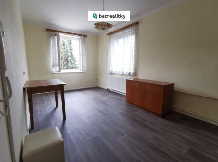 1771528430-ymnwsujmxy-loznice-1 | Prodej - dům/vila, 330 m²