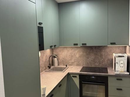 1771605961-hfknrddtyz-byt-3-kk-velk-c3-bd-balkon-284-29 | Prodej bytu, 3+kk, 83 m²