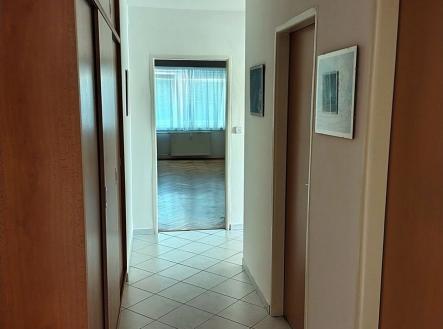 1772868857-imcrbspjgz-chodba-2 | Prodej bytu, 3+kk, 81 m²