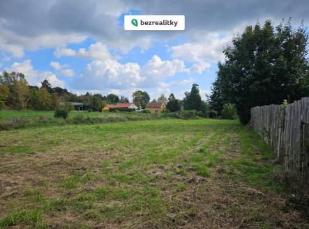 1771923316-rzgnmwawut-1759308161-vldcesifcp-pohled-na-pozemek-posekan-c3-bd-1 | Prodej - pozemek pro bydlení, 1 141 m²