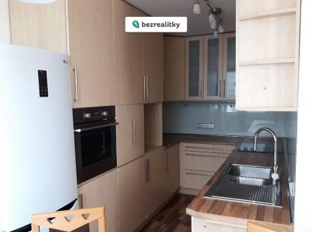 1730910476-mcxvjjkjjh-kuchyn2 | Prodej bytu, 3+1, 75 m²