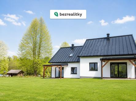 1778525342-wide-outdoor-rural-spring-summer-scene-a-well-lit | Prodej - dům/vila, 195 m²