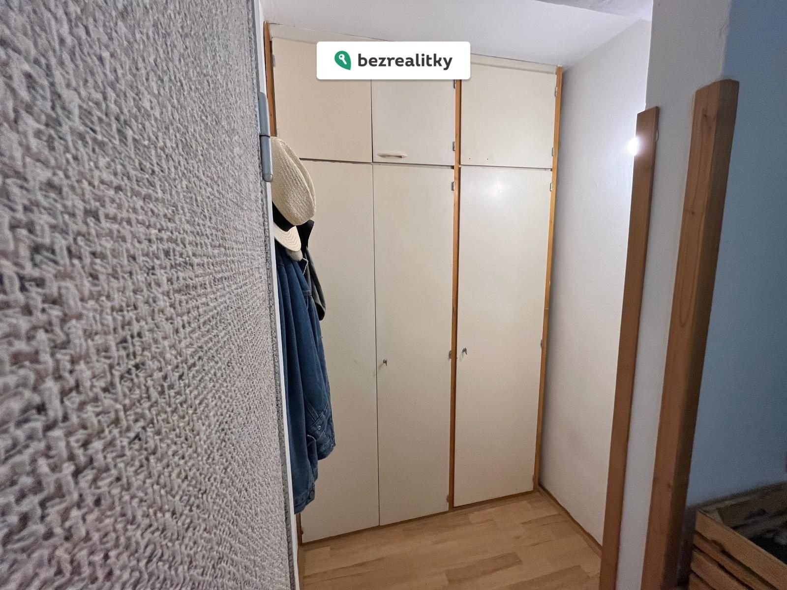 1772361689-kpeqyzdszl-img-2700