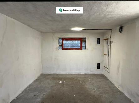 1772440568-ocsilwagoe-gar-c3-a1-c5-be | Prodej - malý objekt/garáž