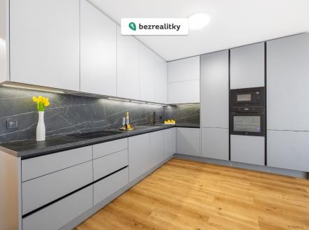 1772523619-upifimwzvk-whatsapp-image-2026-03-02-at-22-32-58 | Prodej bytu, 3+kk, 100 m²