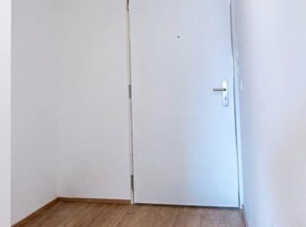 1775421785-xjoeapcpei-vchod-zevnit-c5-99 | Prodej bytu, 3+kk, 84 m²