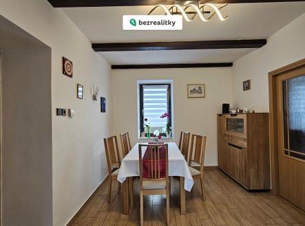 1772825669-npkzjxczfg-jidelna01 | Prodej - dům/vila, 149 m²