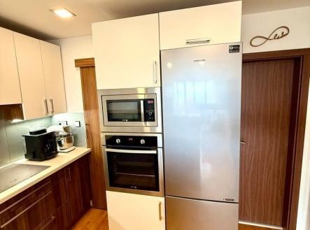 1770589418-bbtlpfroll-3 | Prodej bytu, 3+kk, 65 m²