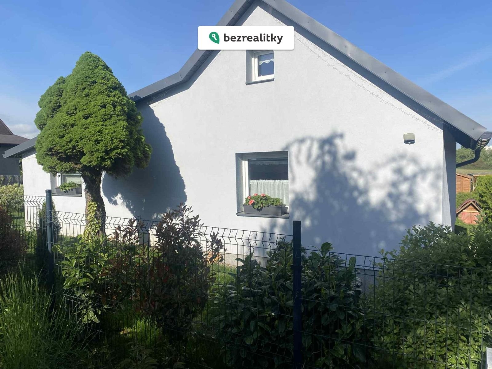 1773149731-rltumnhvba-z-ulice-vstup