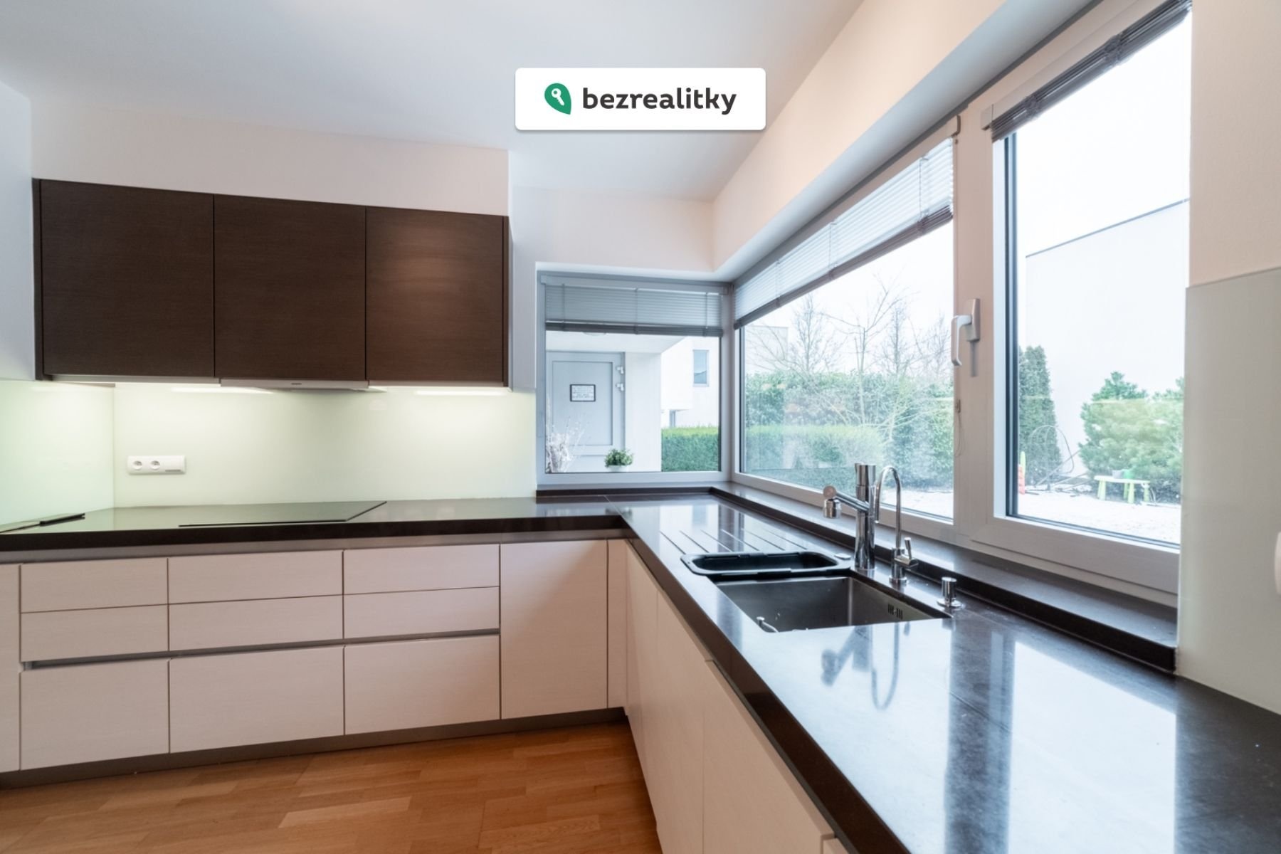 1768228465-byamgiqufk-1-285-of-39-29